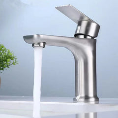 Spot-Free Stainless Steel 304 Bathroom Faucet – Hot & Cold Mixer Tap